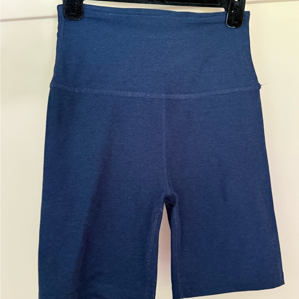 Beyond Yoga 7” bike shorts